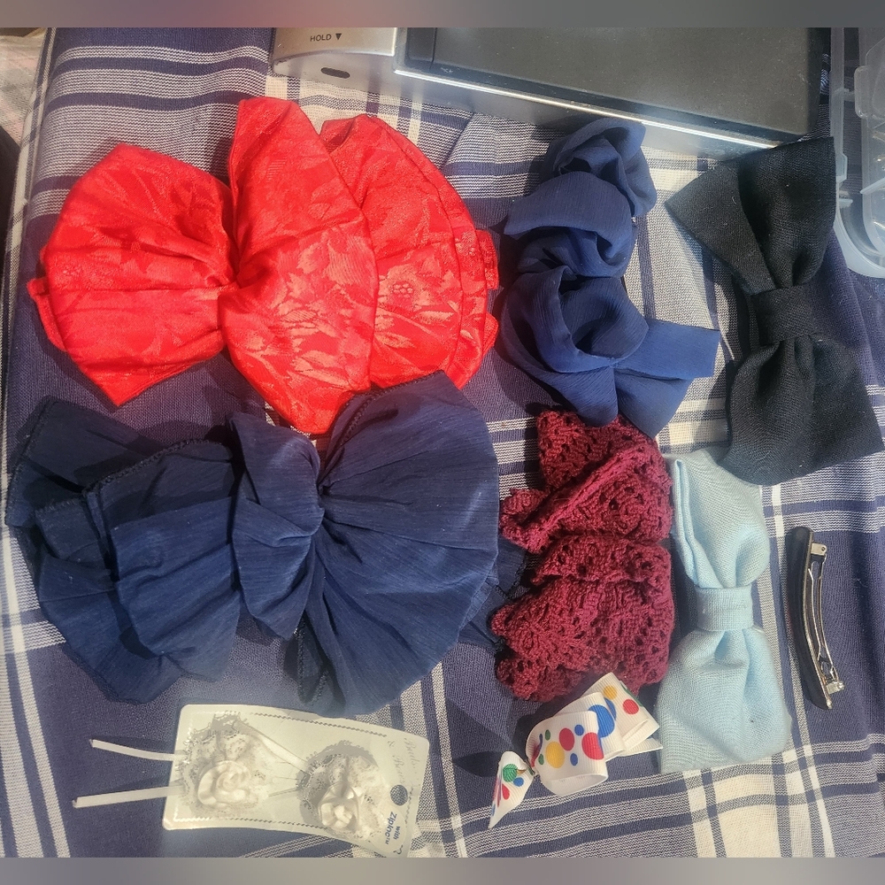 Hair bow lot